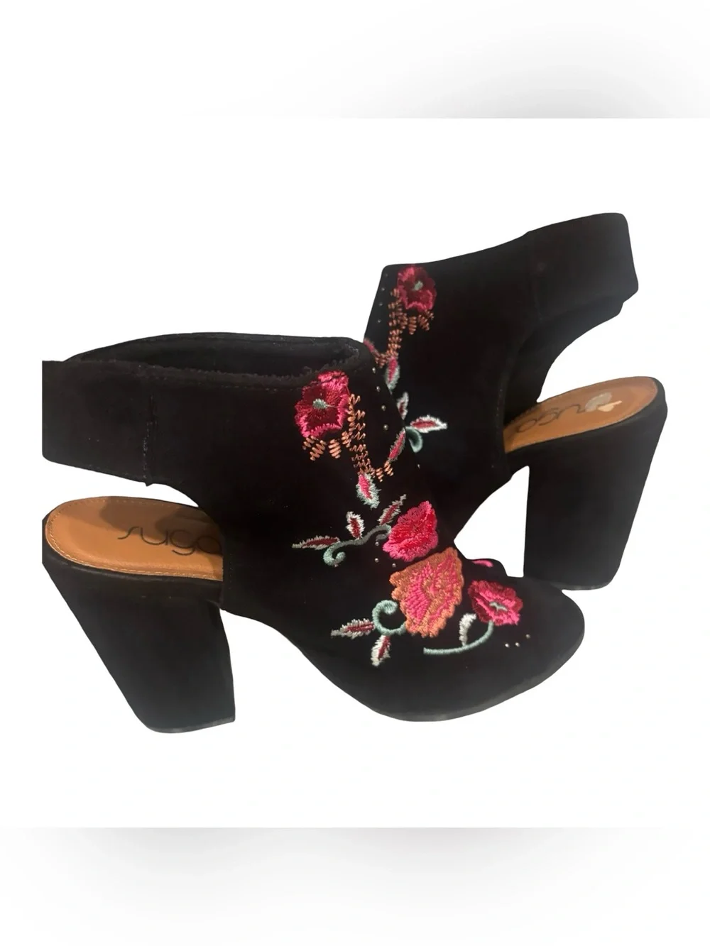 Sugar Black Suede Floral Boho Artsy Embroidered Peep-Toe Heels Size 8